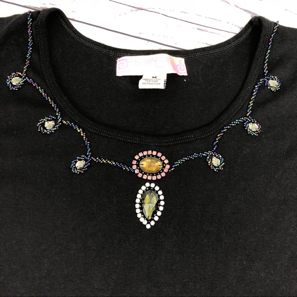 Sassy Thai hand-beaded top size Medium - Picture 2 of 5